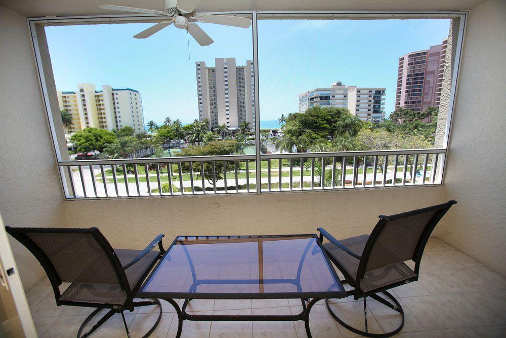 Marco Beach Vacation Suites Caxambas Exterior photo