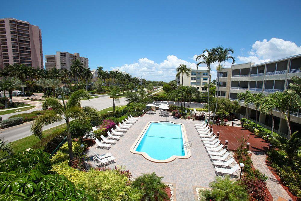 Marco Beach Vacation Suites Caxambas Exterior photo